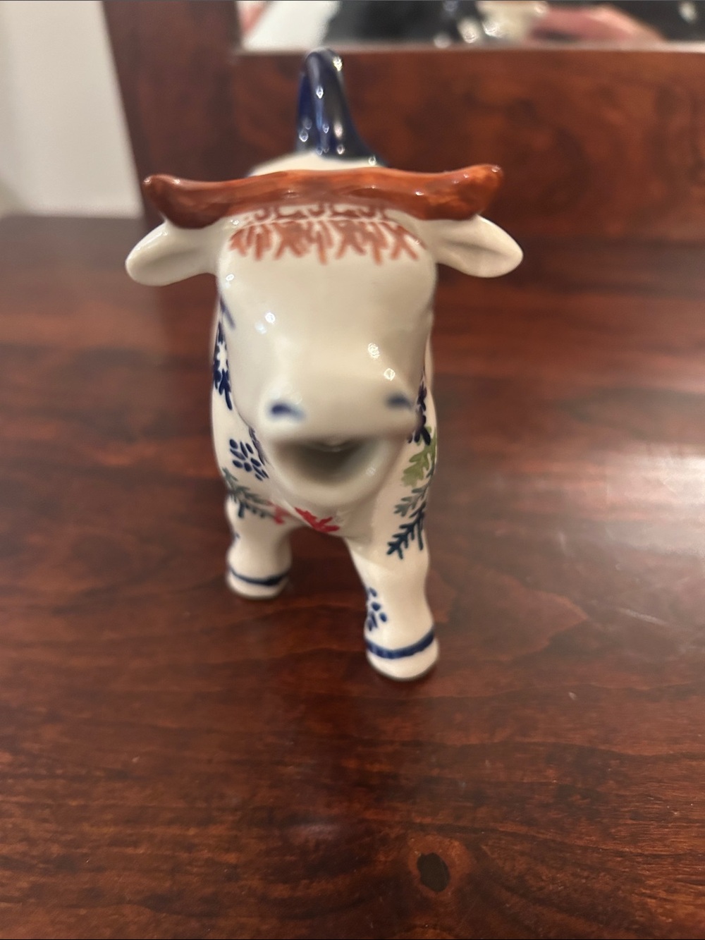 Blue and White Cow Creamer with Festive Motif - Picture 4 of 4